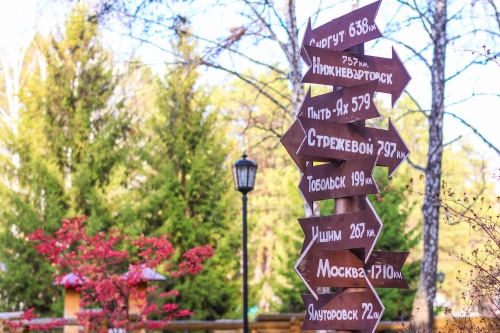 2UmCv9jtLhso1ZXzVRuIgERhwneGqI