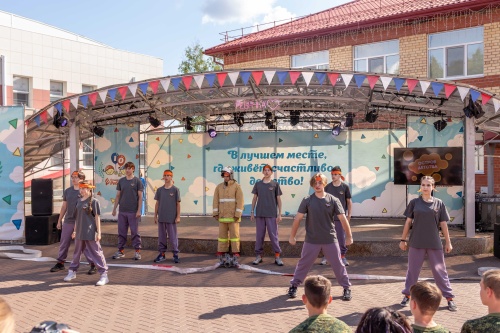 B_i_sdUpGb6wtqnxAyfbO2pKGb-Avkq9fEFtKi21_iWS8Cf9VYE38PdgBAp-Jc1BGG2Ym9WnsiJurYHIS2Lazu-T